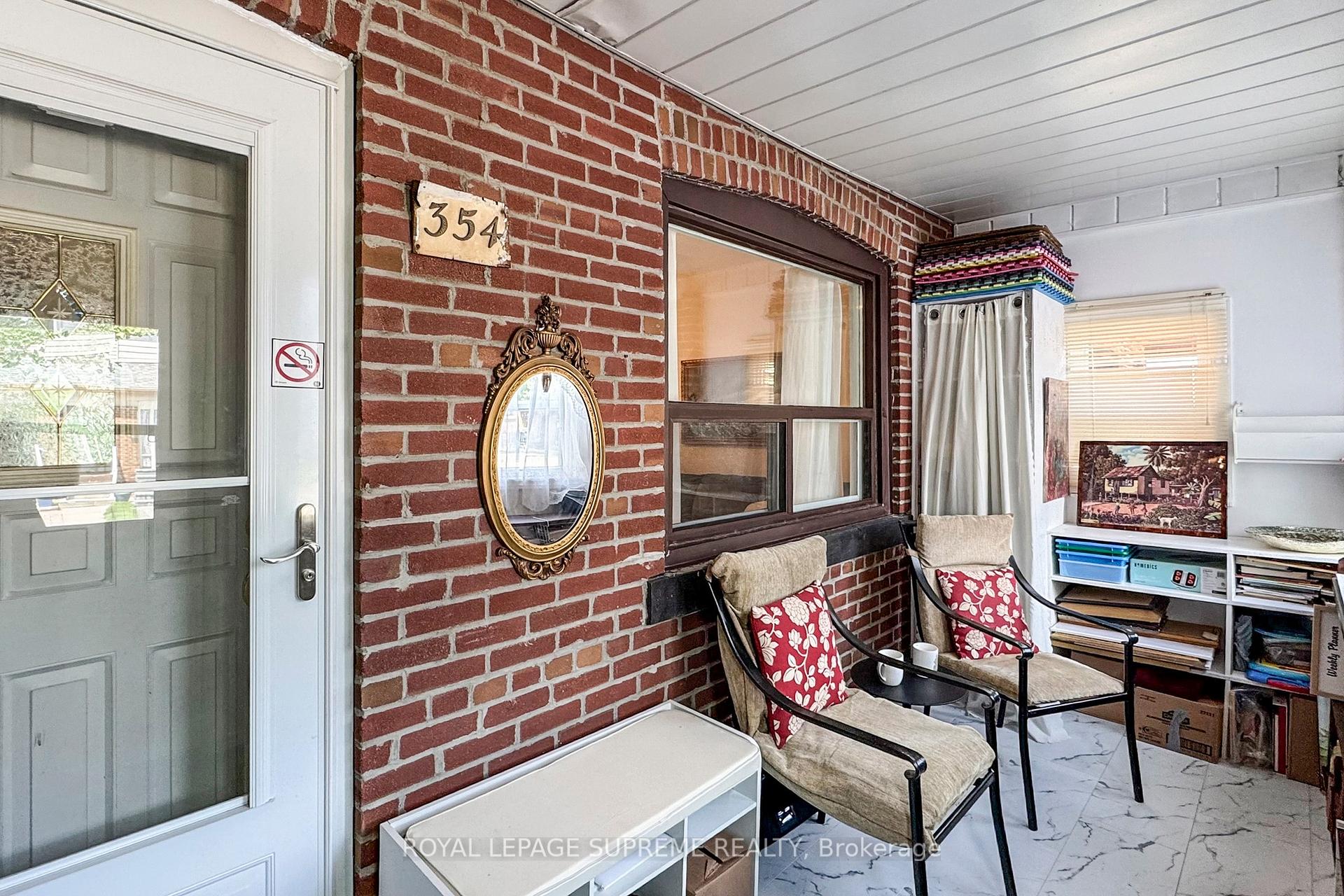 354 W Winona Drive, Toronto C03
