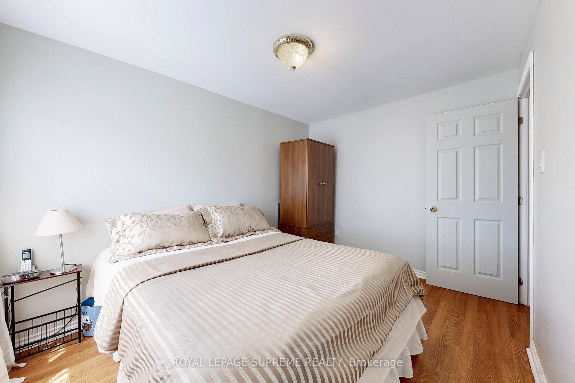 354 W Winona Drive, Toronto C03