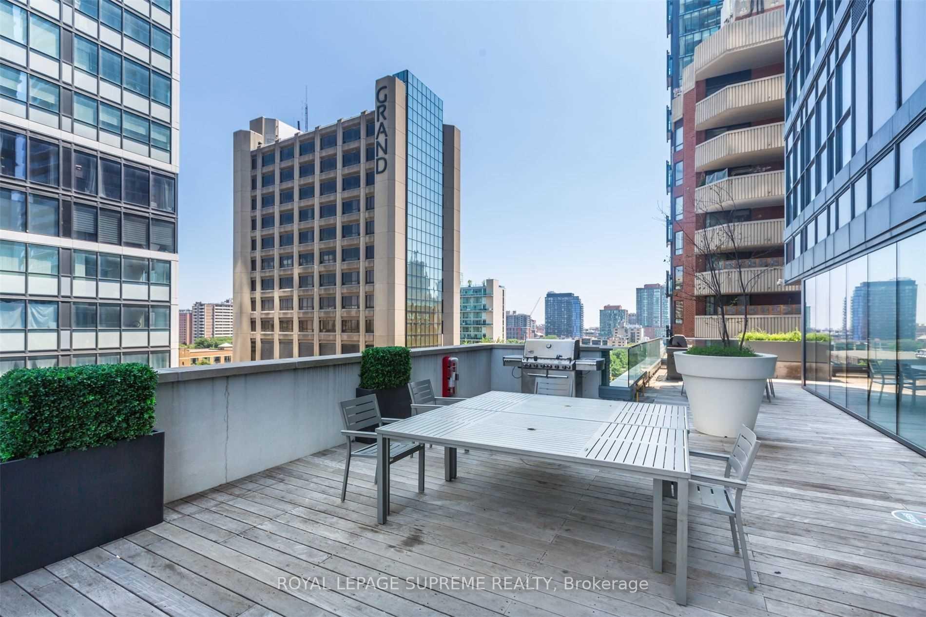 159 Dundas Street E 1209, Toronto C08 Unit: 1209