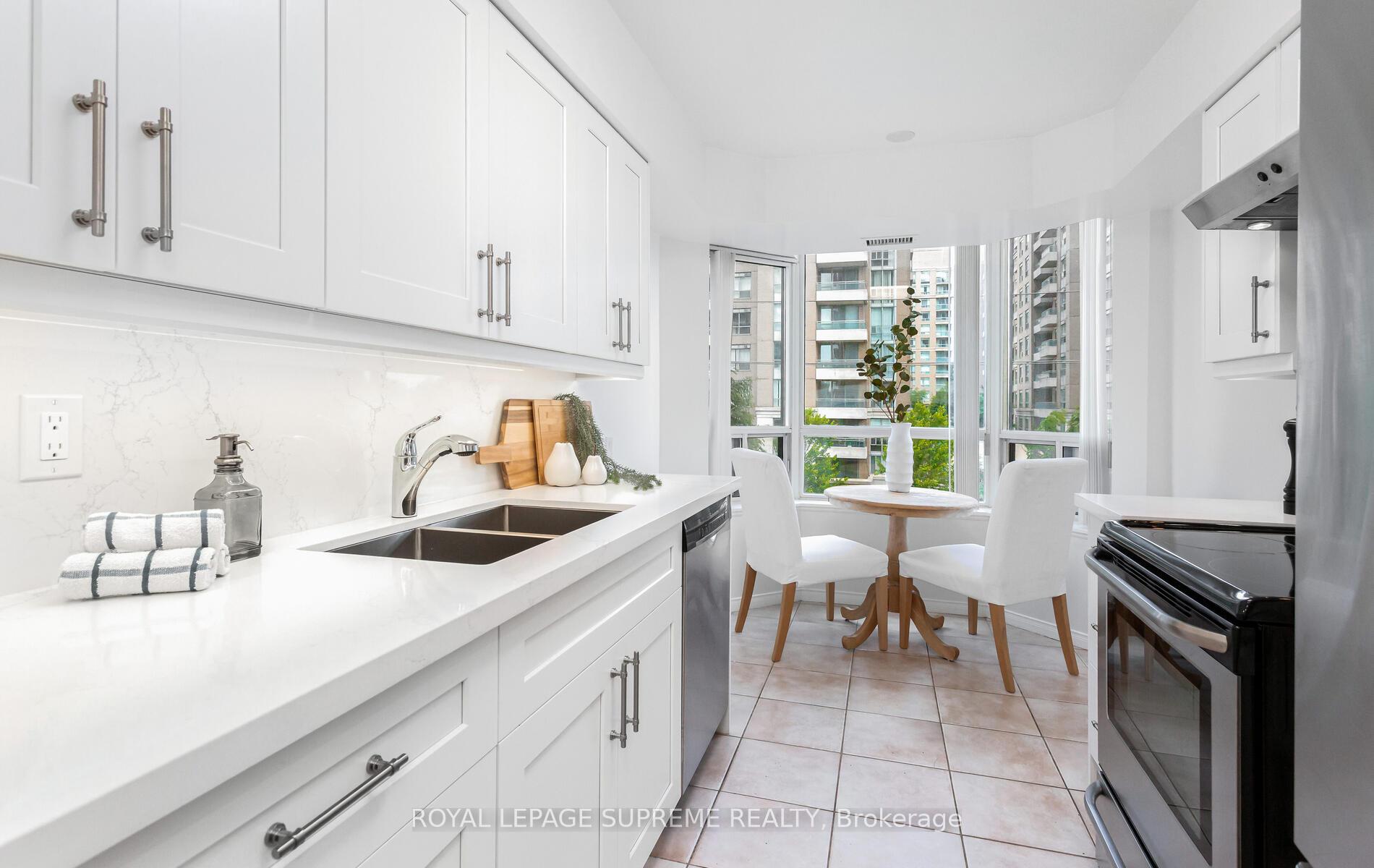 35 Finch Avenue E 502, Toronto C14 Unit: 502