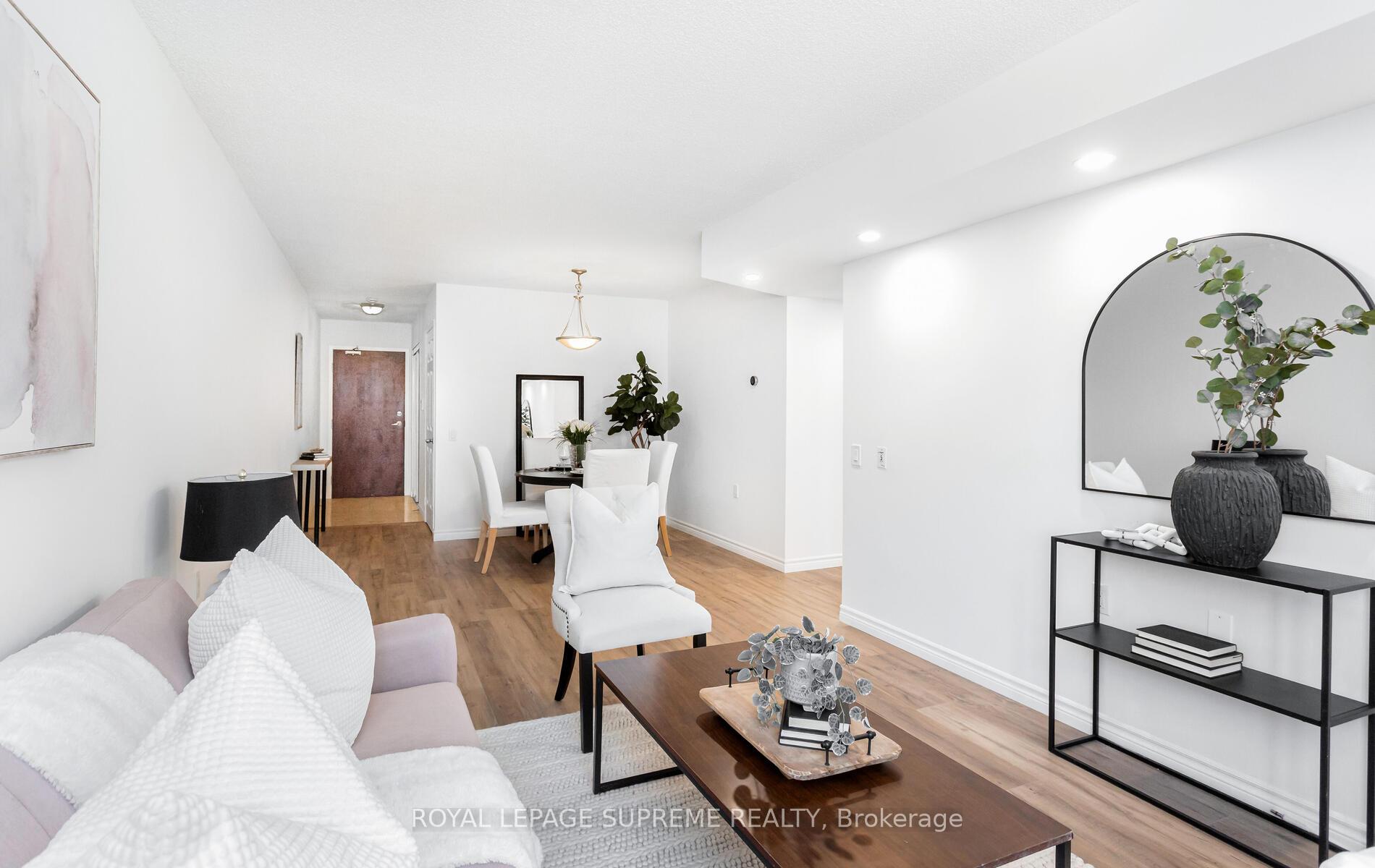 35 Finch Avenue E 502, Toronto C14 Unit: 502