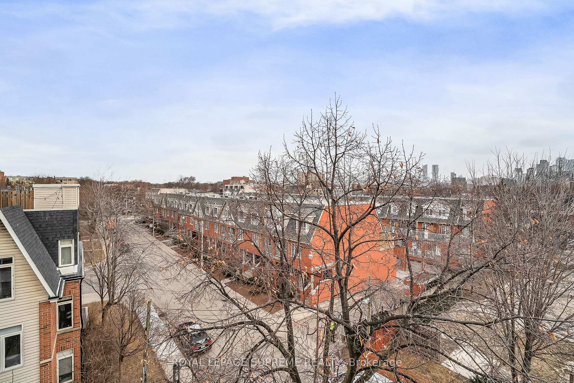 954 King Street W 516