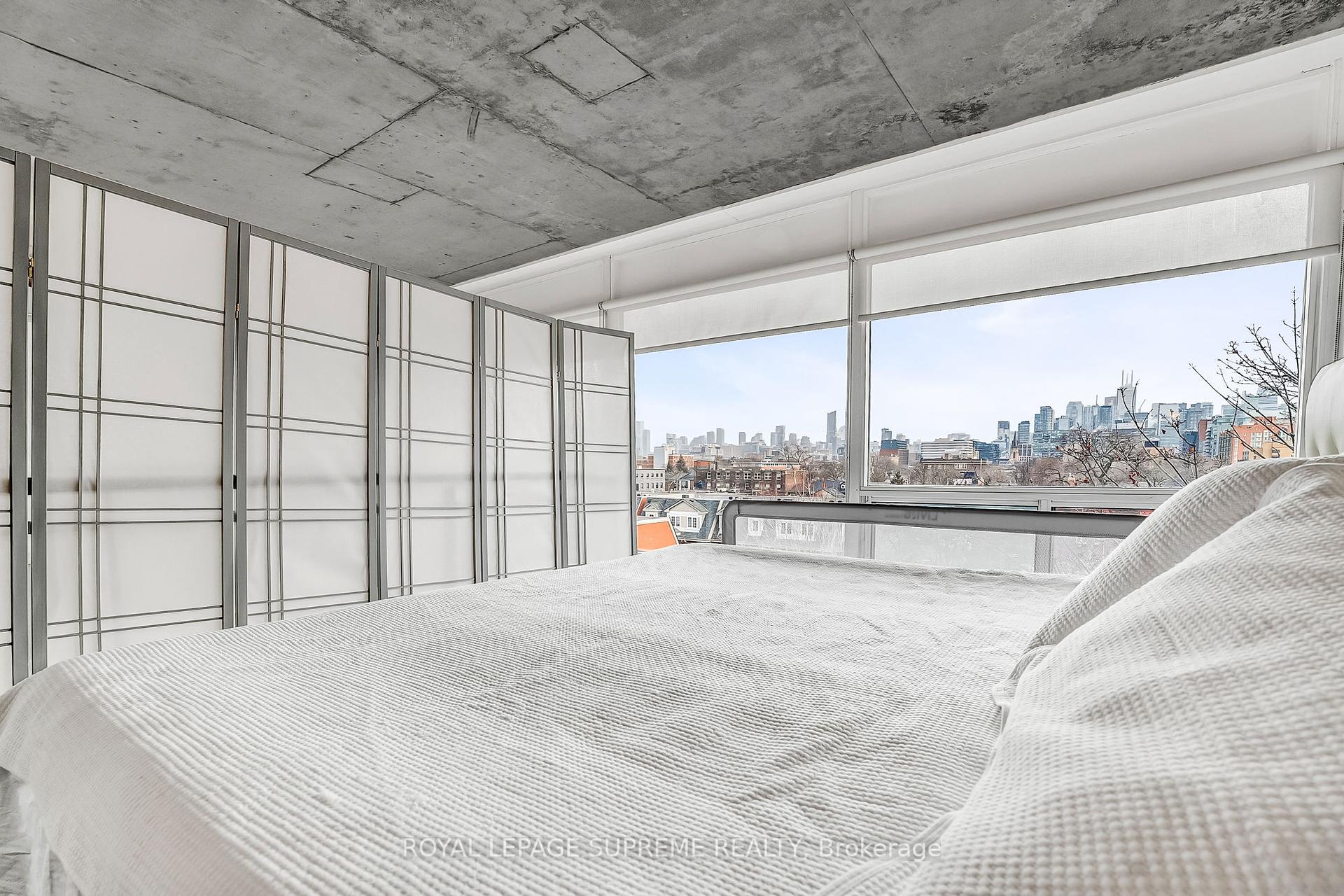 954 King Street W 516