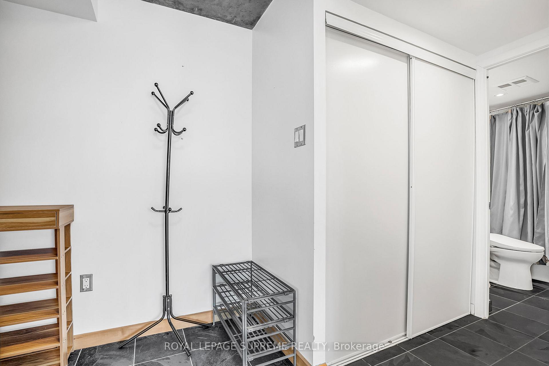 954 King Street W 516