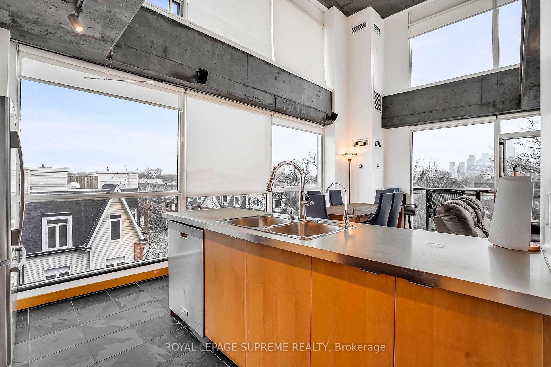 954 King Street W 516