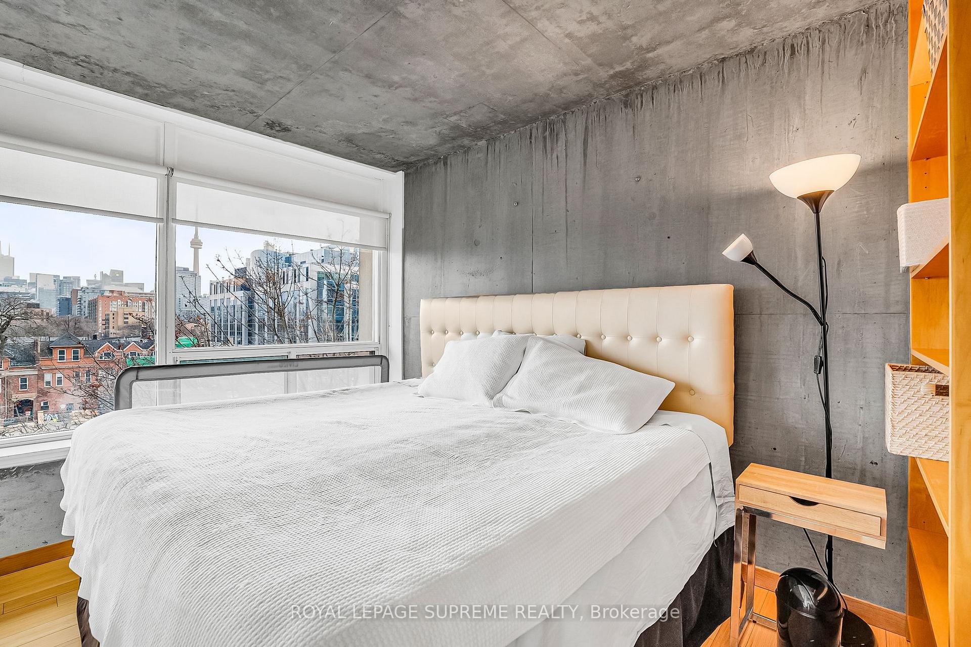 954 King Street W 516