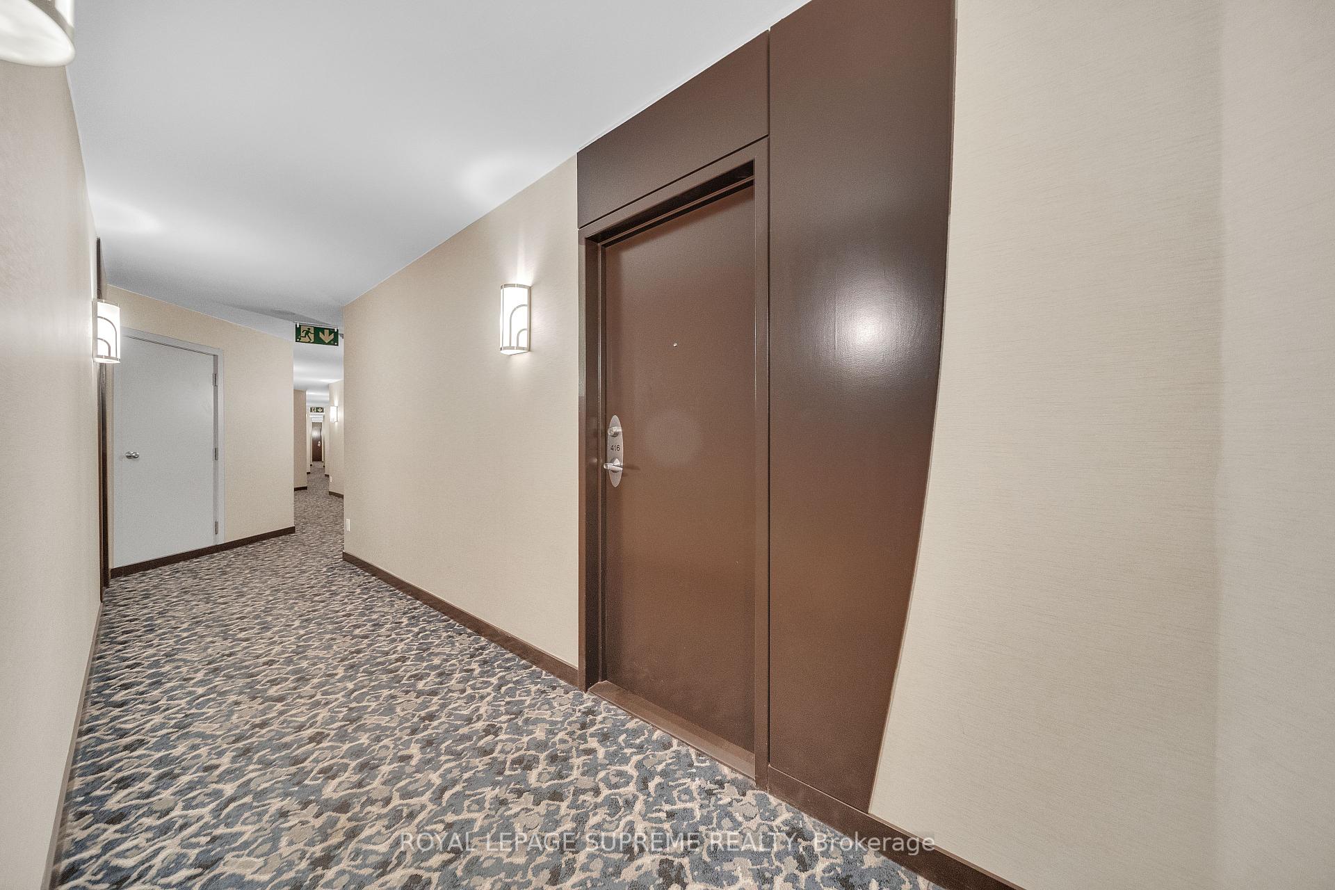 550 Queens Quay W 416