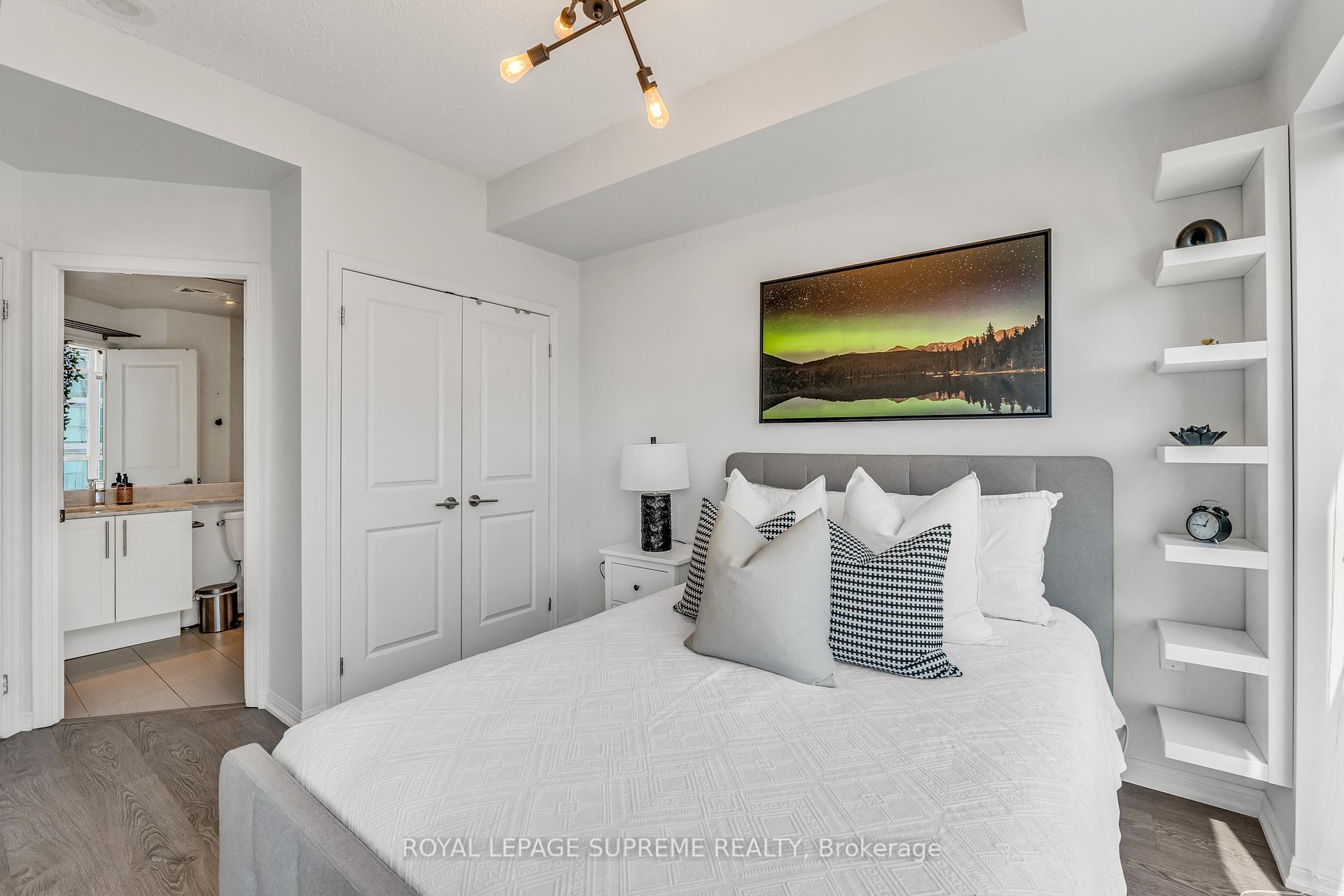125 Western Battery Road 2305
