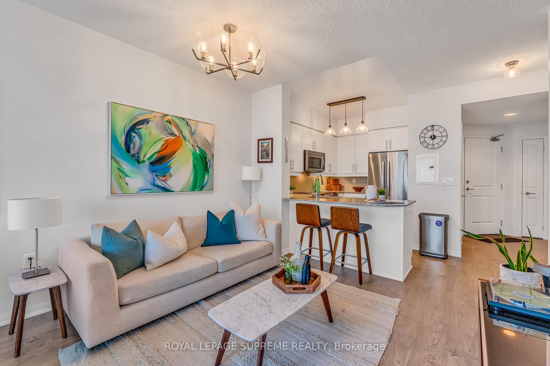 125 Western Battery Road 2305