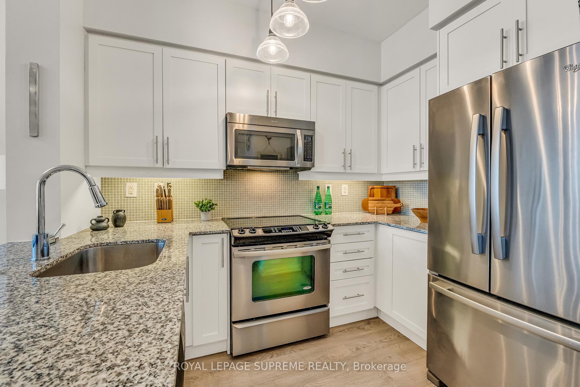 125 Western Battery Road 2305