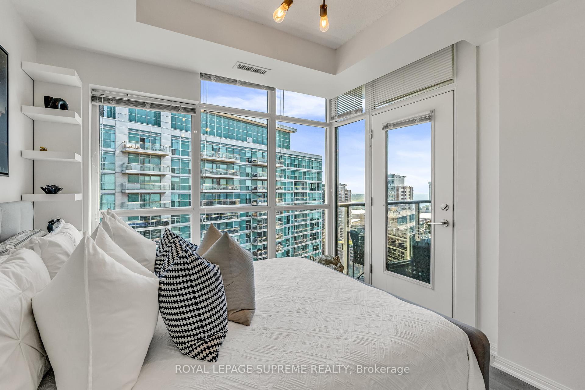 125 Western Battery Road 2305