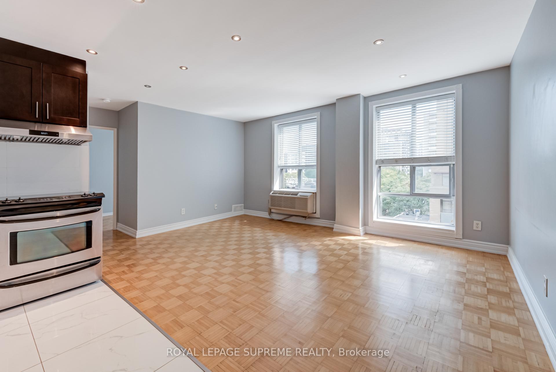 80 Charles Street E 607