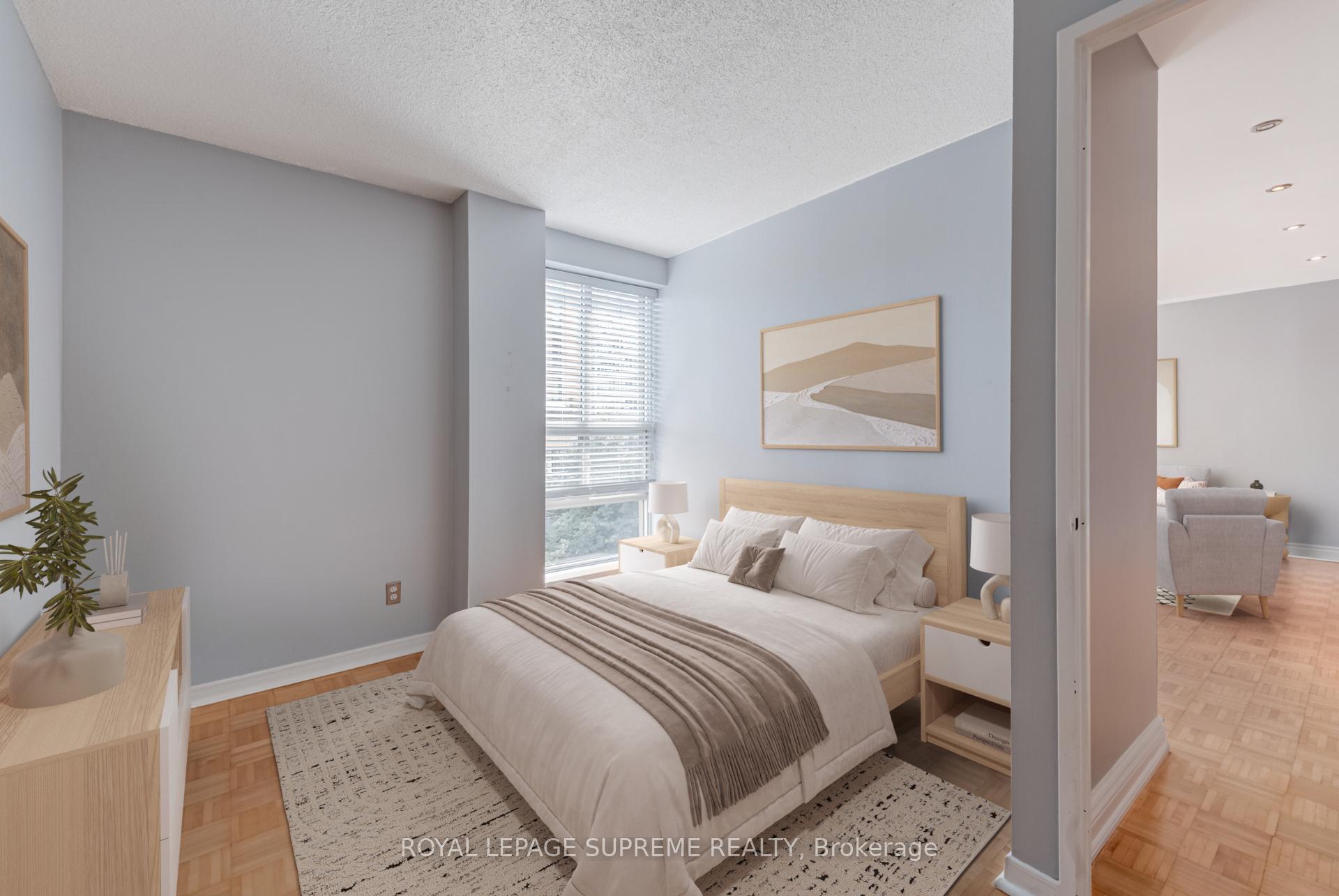 80 Charles Street E 607