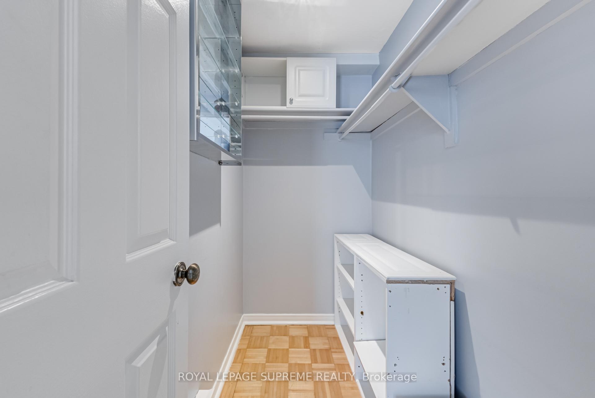 80 Charles Street E 607