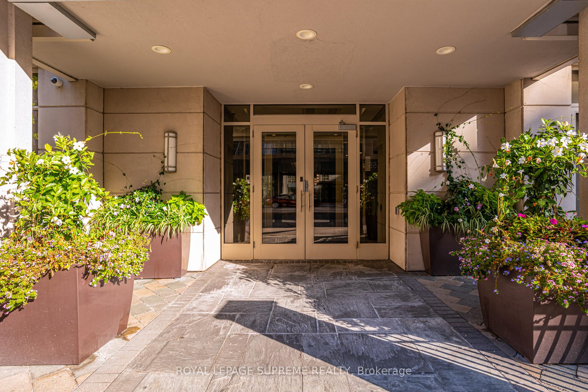 60 St Clair Avenue W 1107