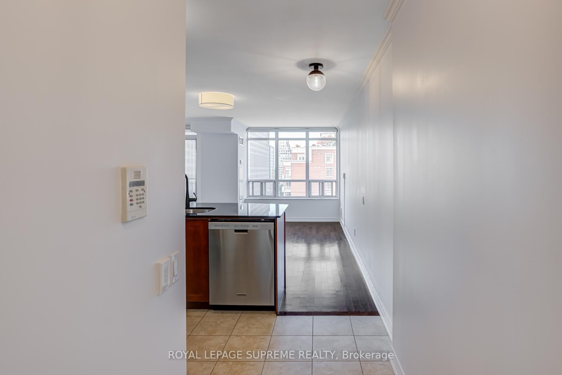 60 St Clair Avenue W 1107