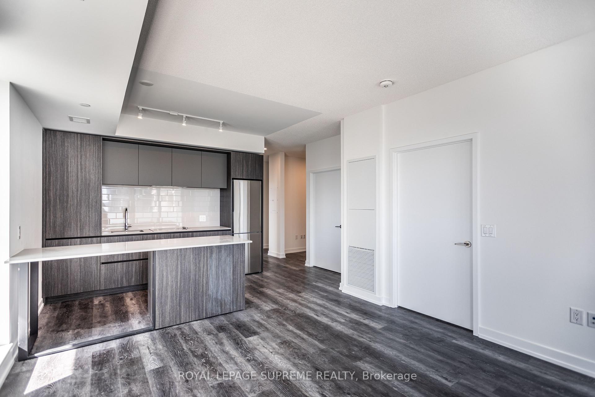 34 Tubman Avenue 810