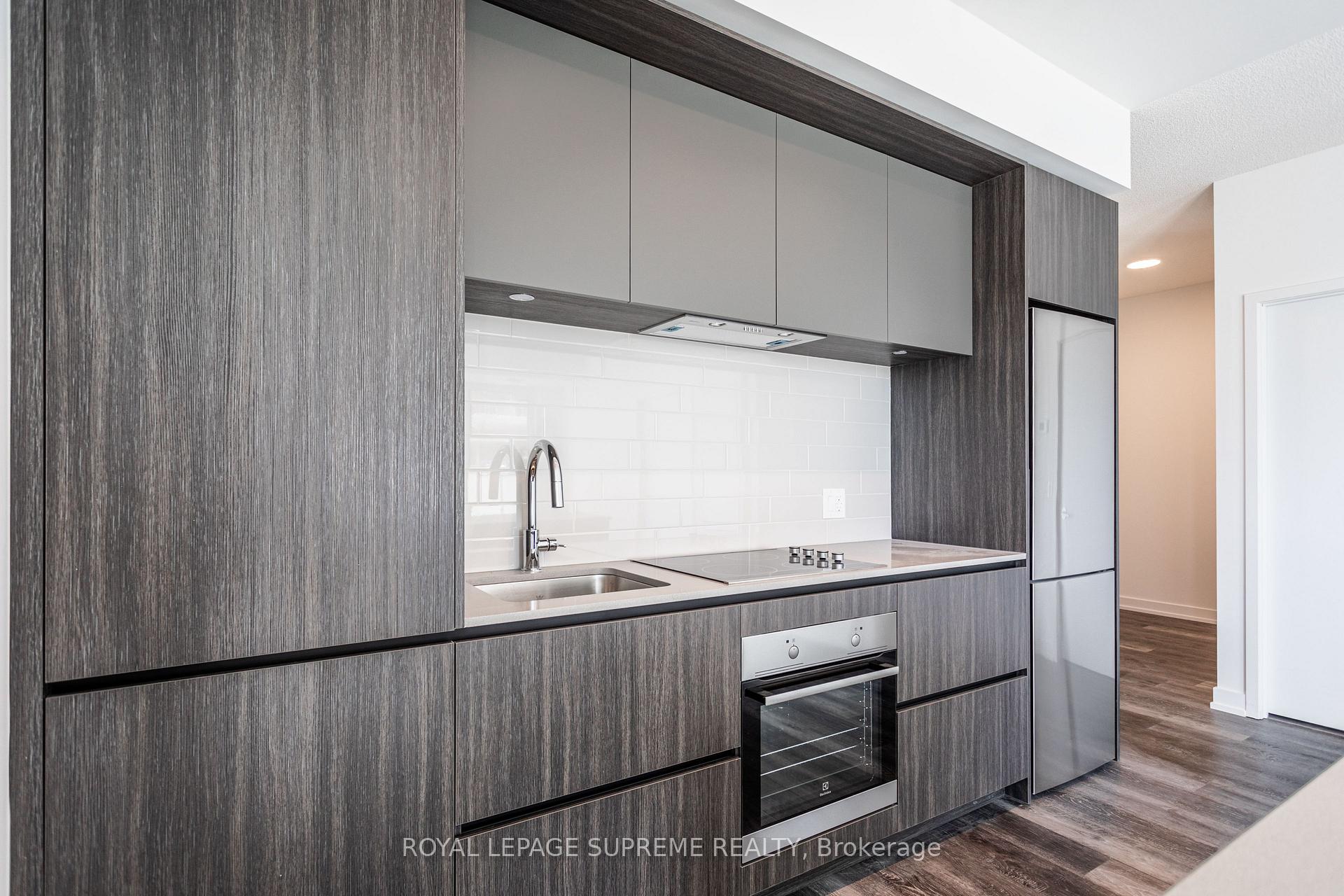 34 Tubman Avenue 810