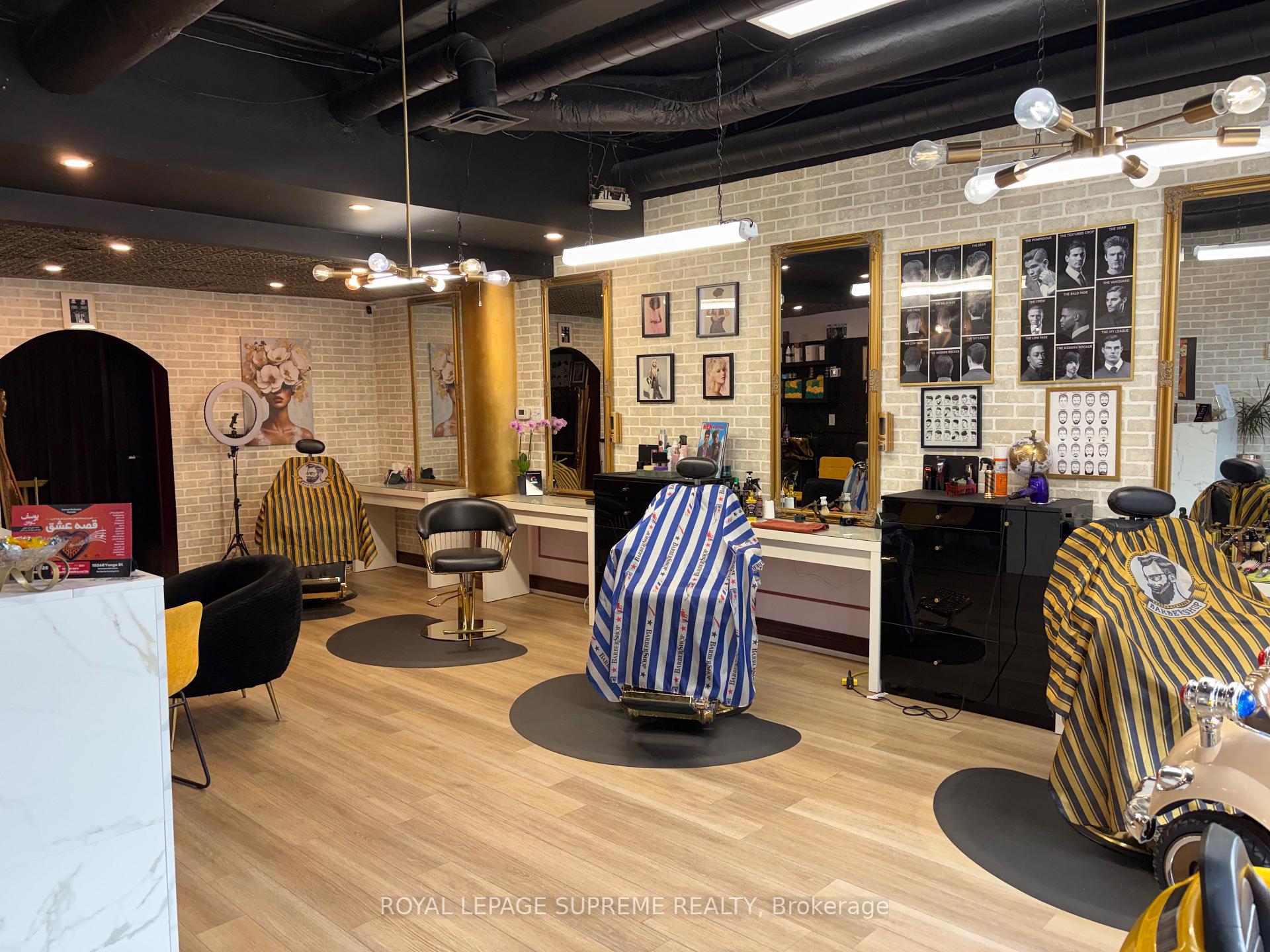2721 Yonge Street, Toronto C04
