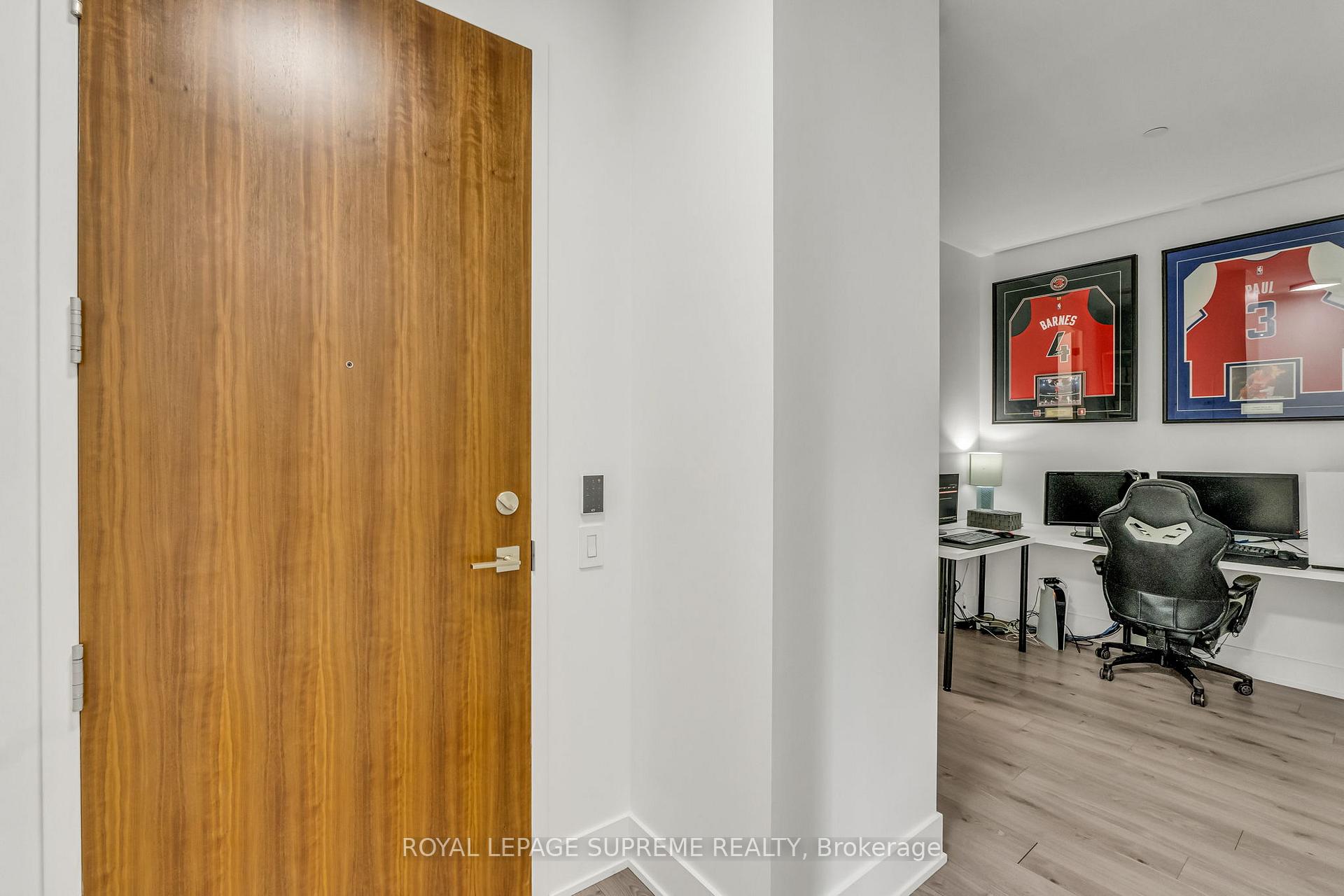111 St Clair Avenue W 604, Toronto C02 Unit: 604