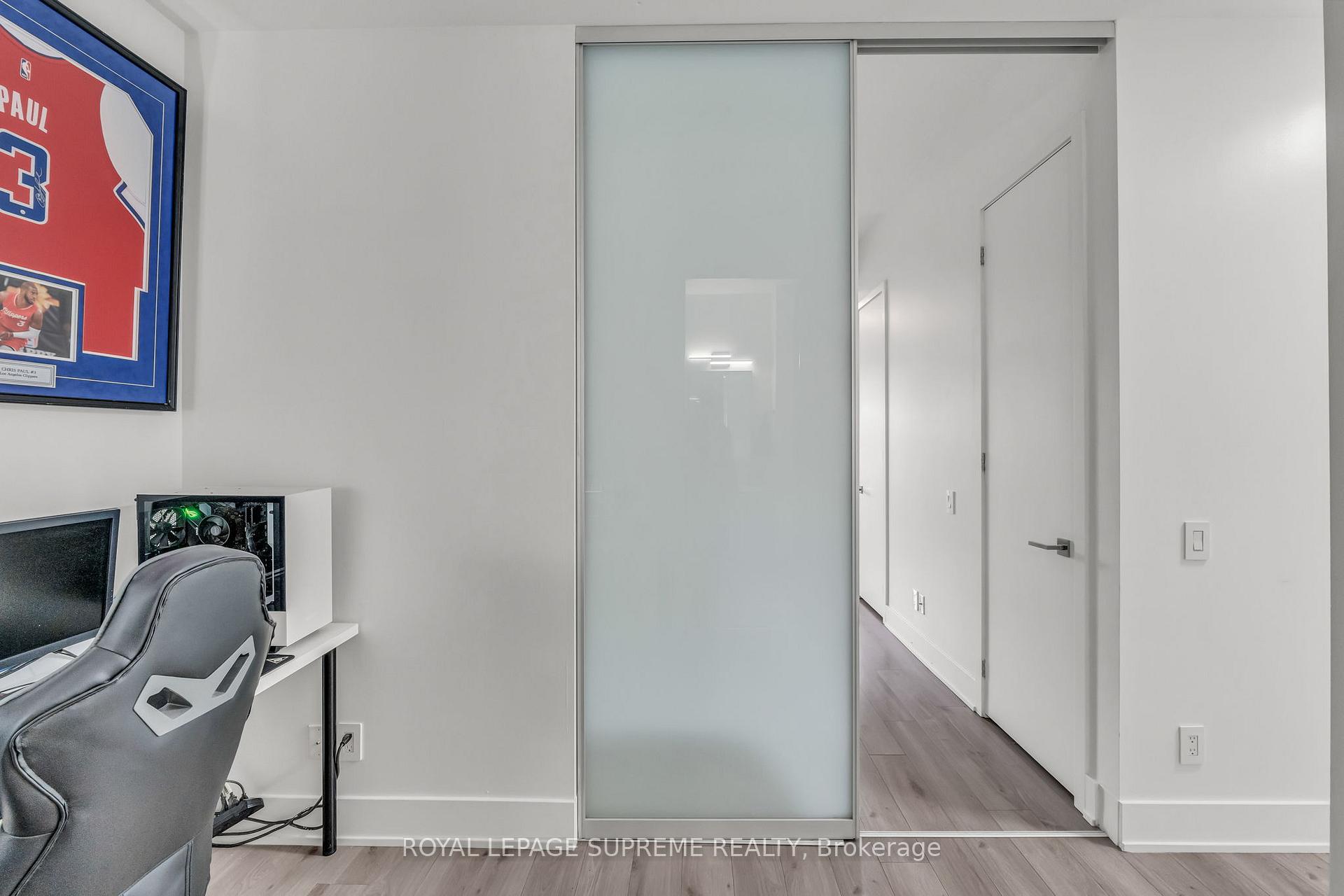 111 St Clair Avenue W 604, Toronto C02 Unit: 604