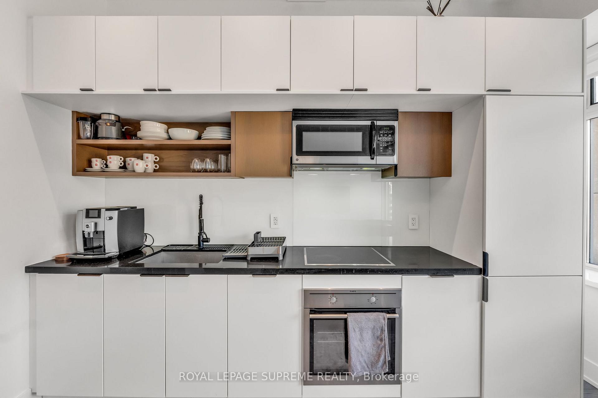 111 St Clair Avenue W 604, Toronto C02 Unit: 604