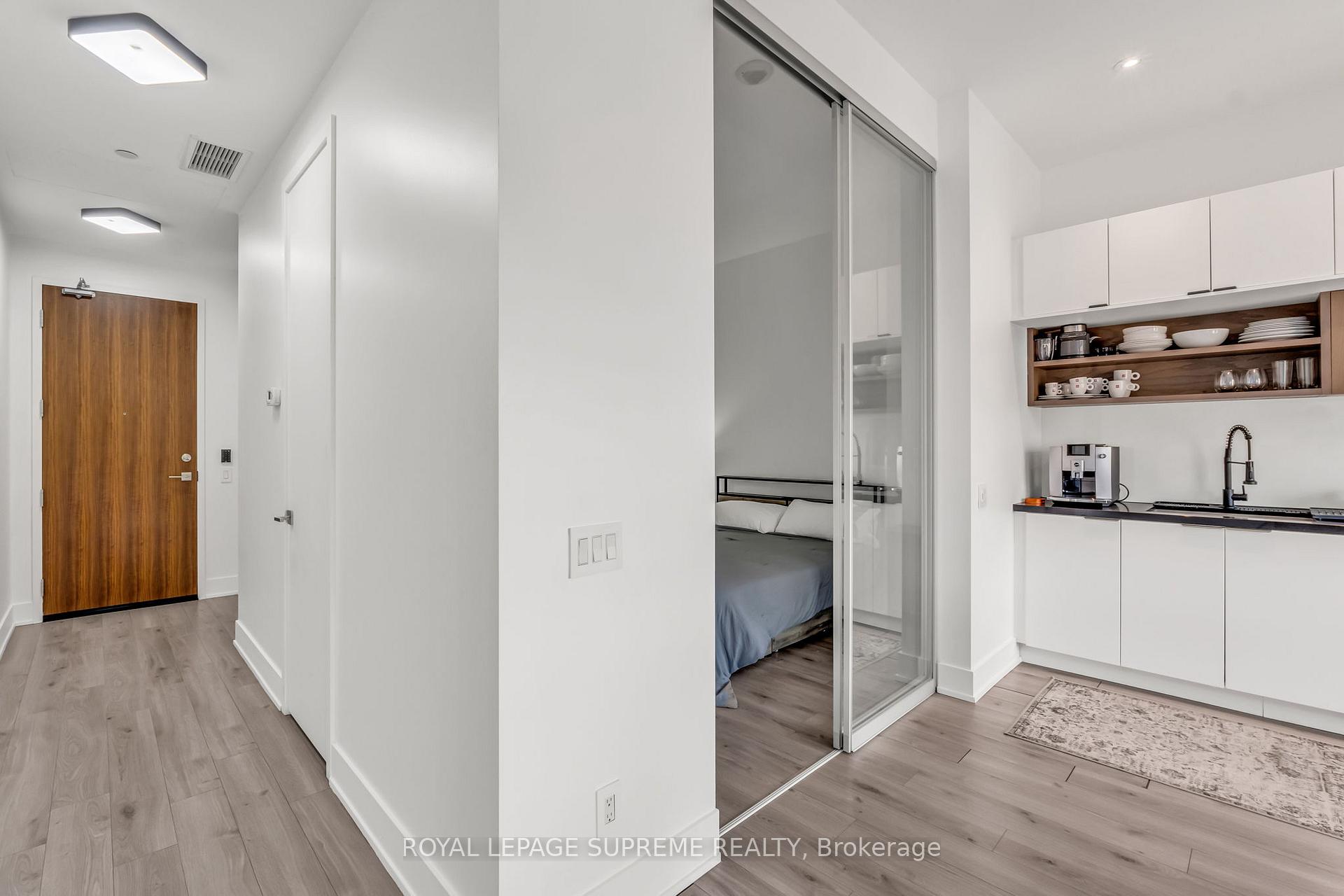 111 St Clair Avenue W 604, Toronto C02 Unit: 604