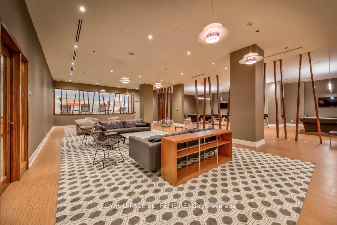 111 St Clair Avenue W 604, Toronto C02 Unit: 604