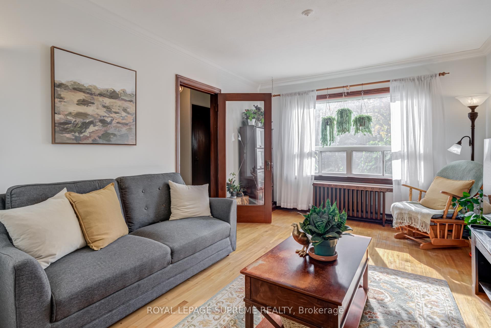152 Parkhurst Boulevard, Toronto C11