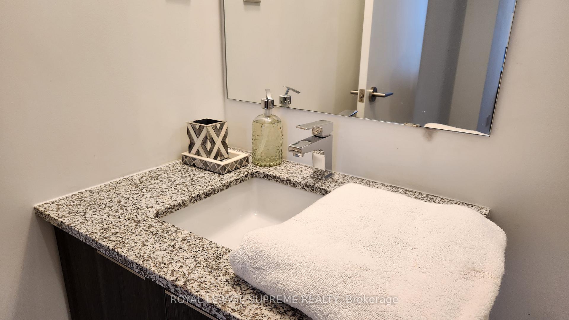 120 Parliament Street 817