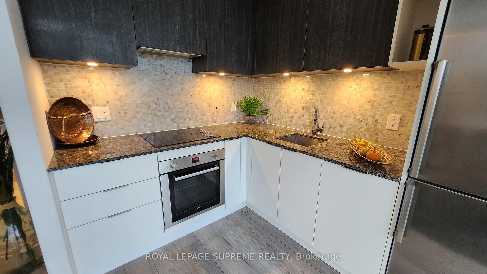 120 Parliament Street 817