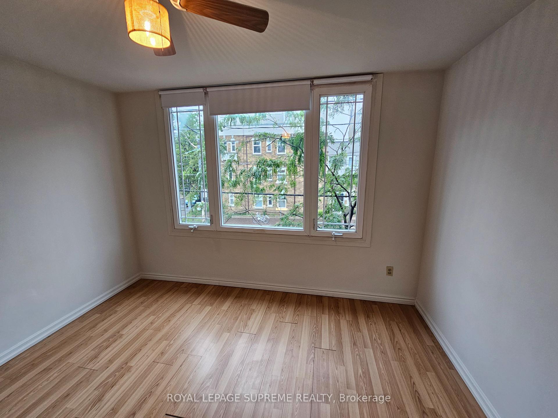 806 College Street UPPER