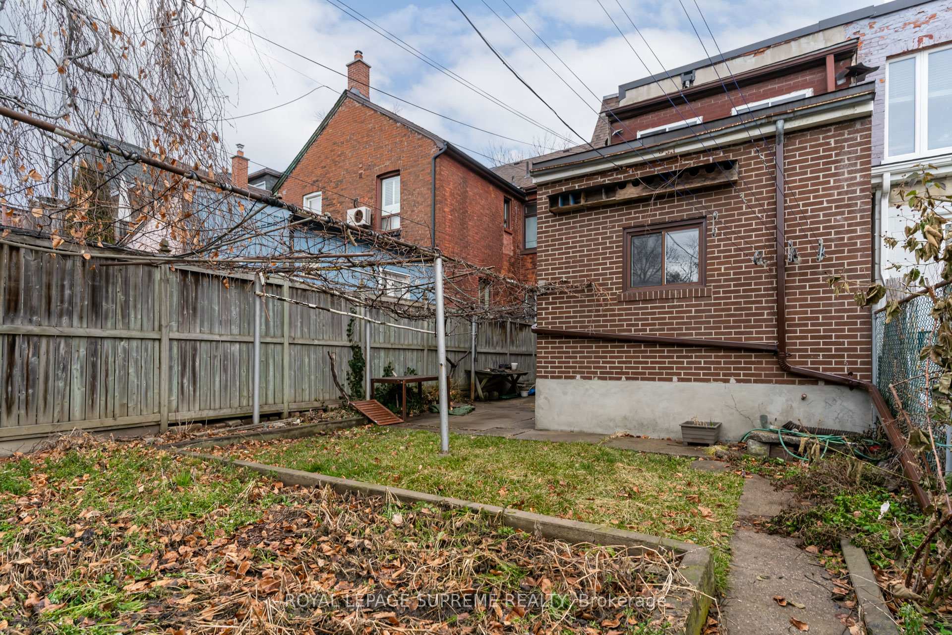 334 Crawford Street Main