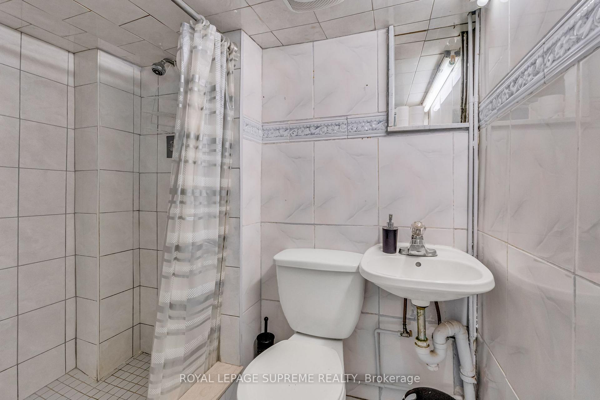 1837 Dufferin Street