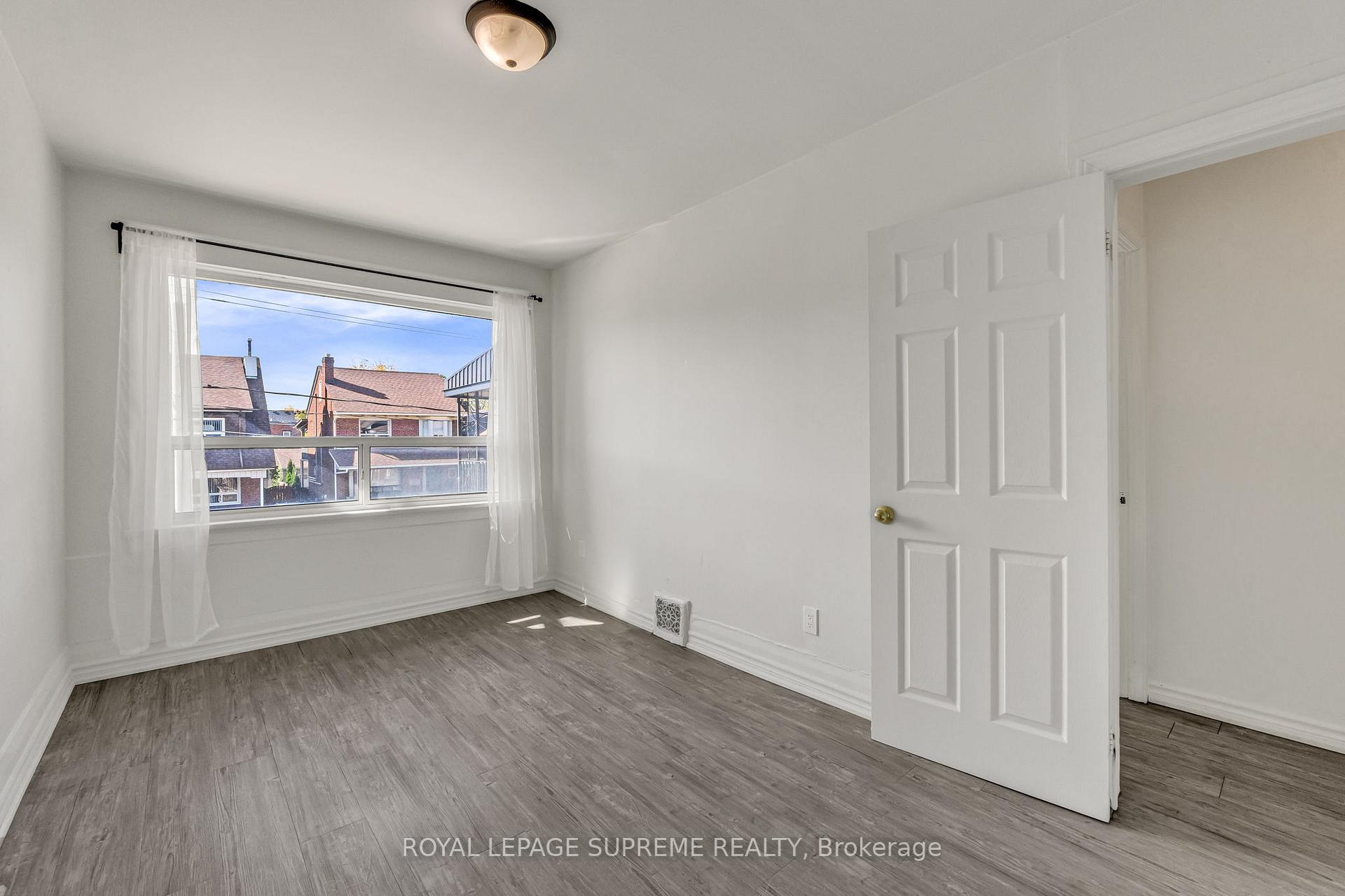 1837 Dufferin Street