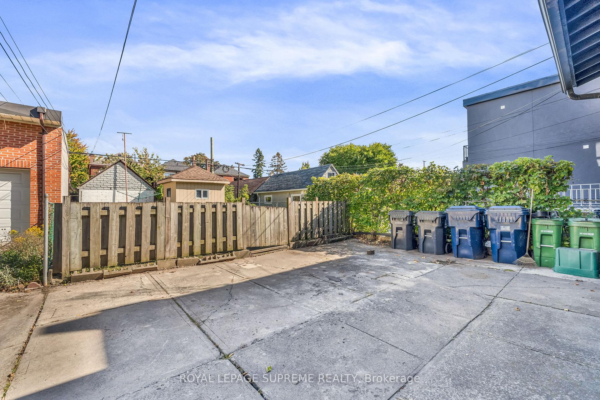 1837 Dufferin Street