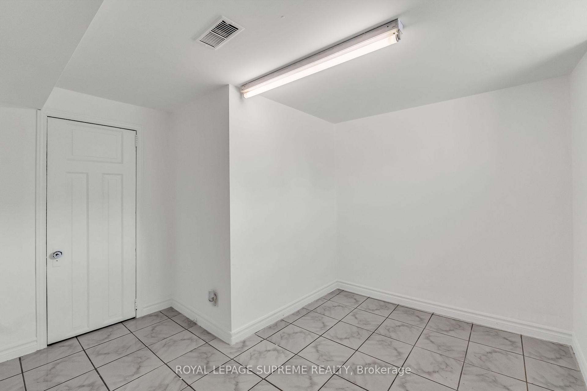 1837 Dufferin Street