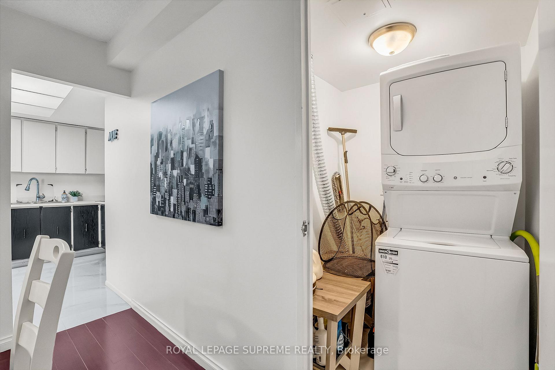 1900 Sheppard Avenue E 1909