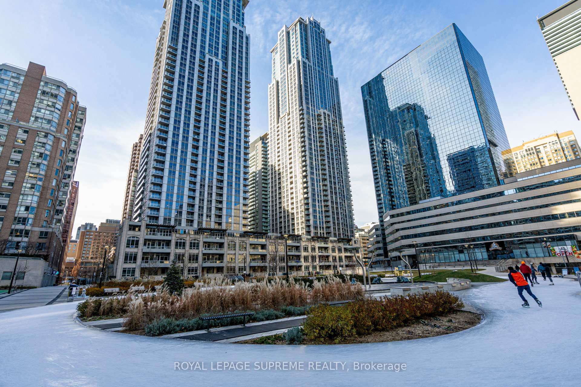 386 Yonge Street 1122