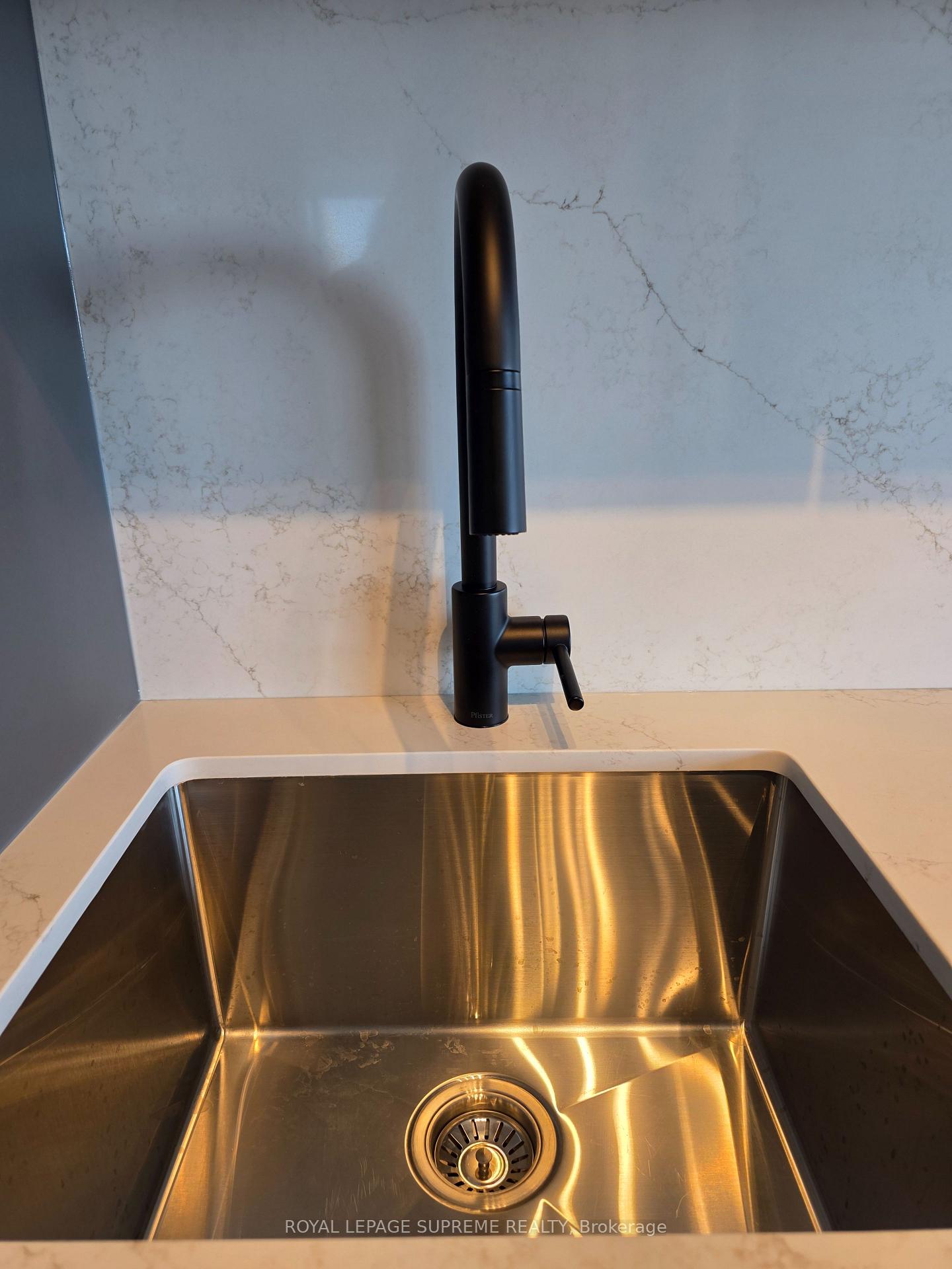 35 Parliament Street 1504