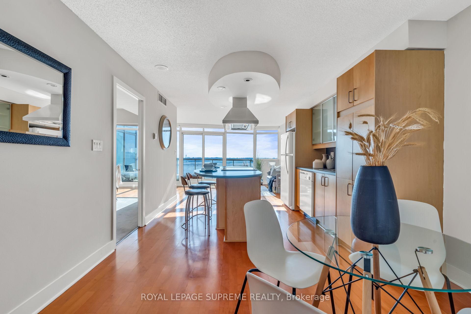 550 Queens Quay W 1226