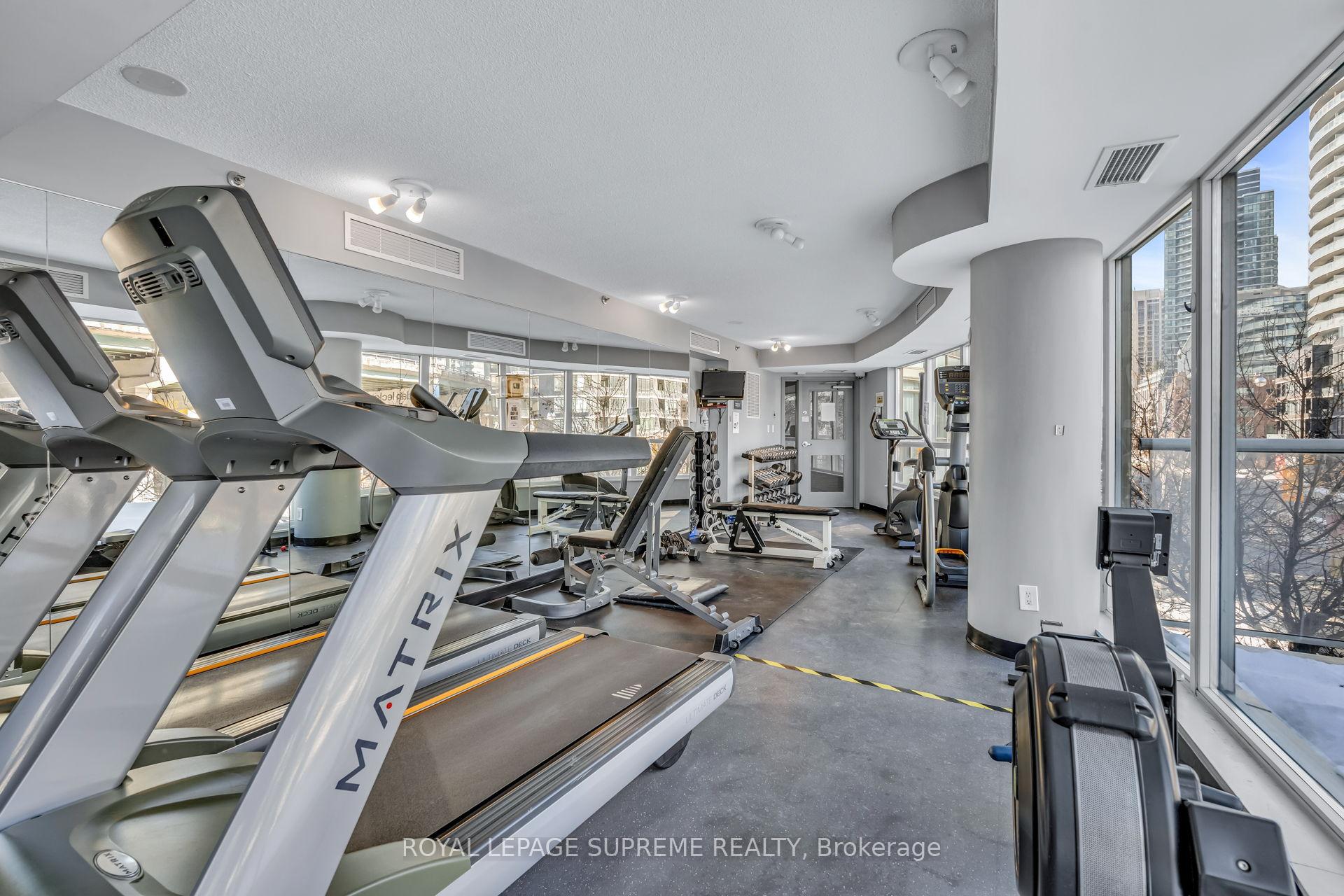 550 Queens Quay W 1226