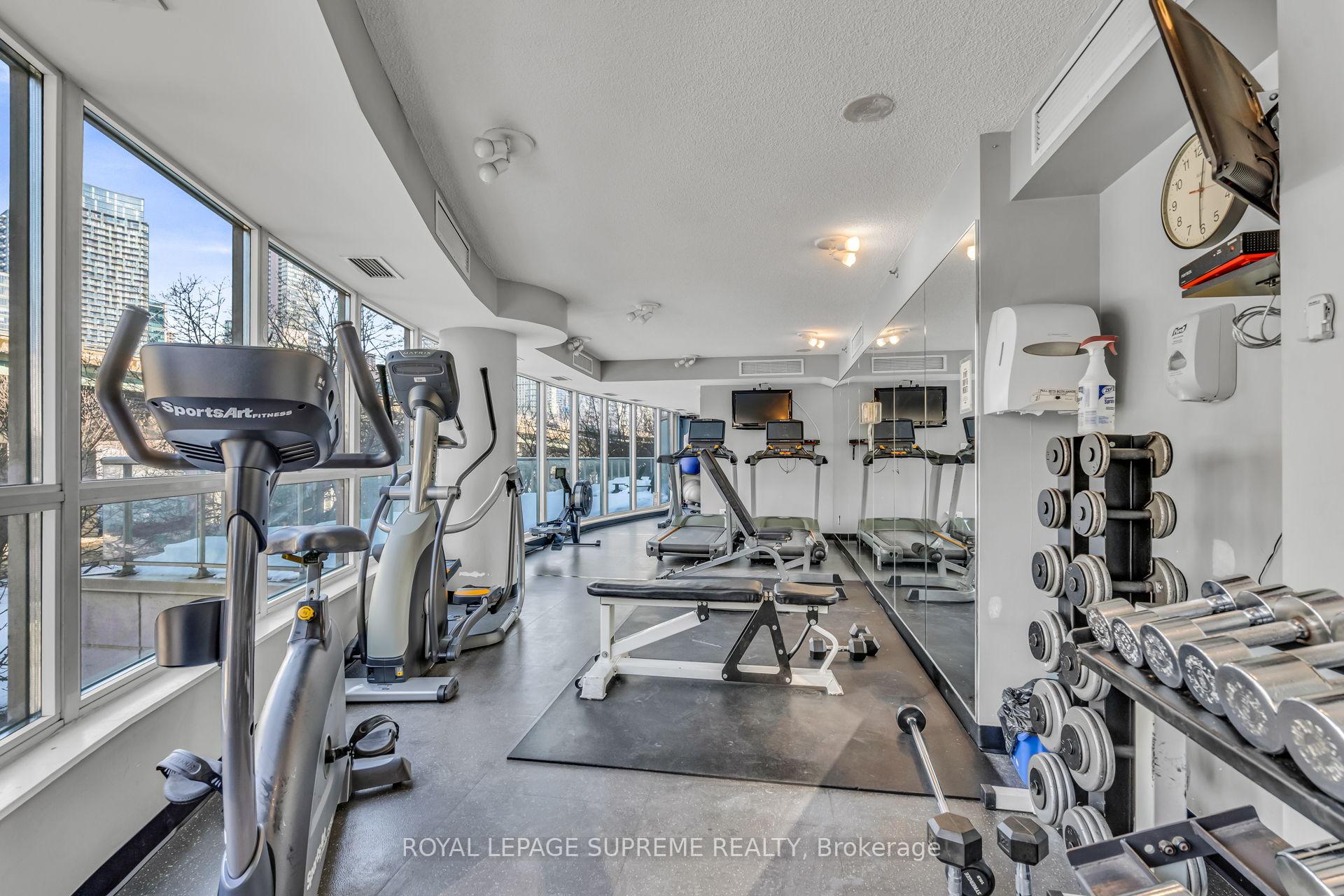 550 Queens Quay W 1226