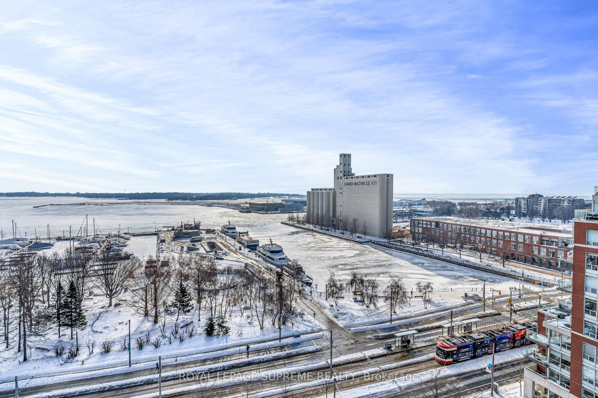 550 Queens Quay W 1226