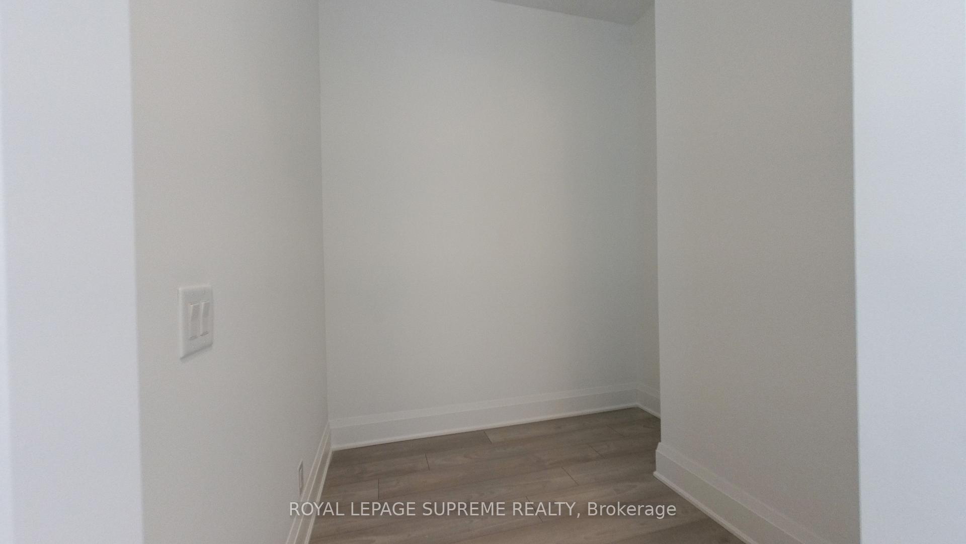 120 Parliament Street 913