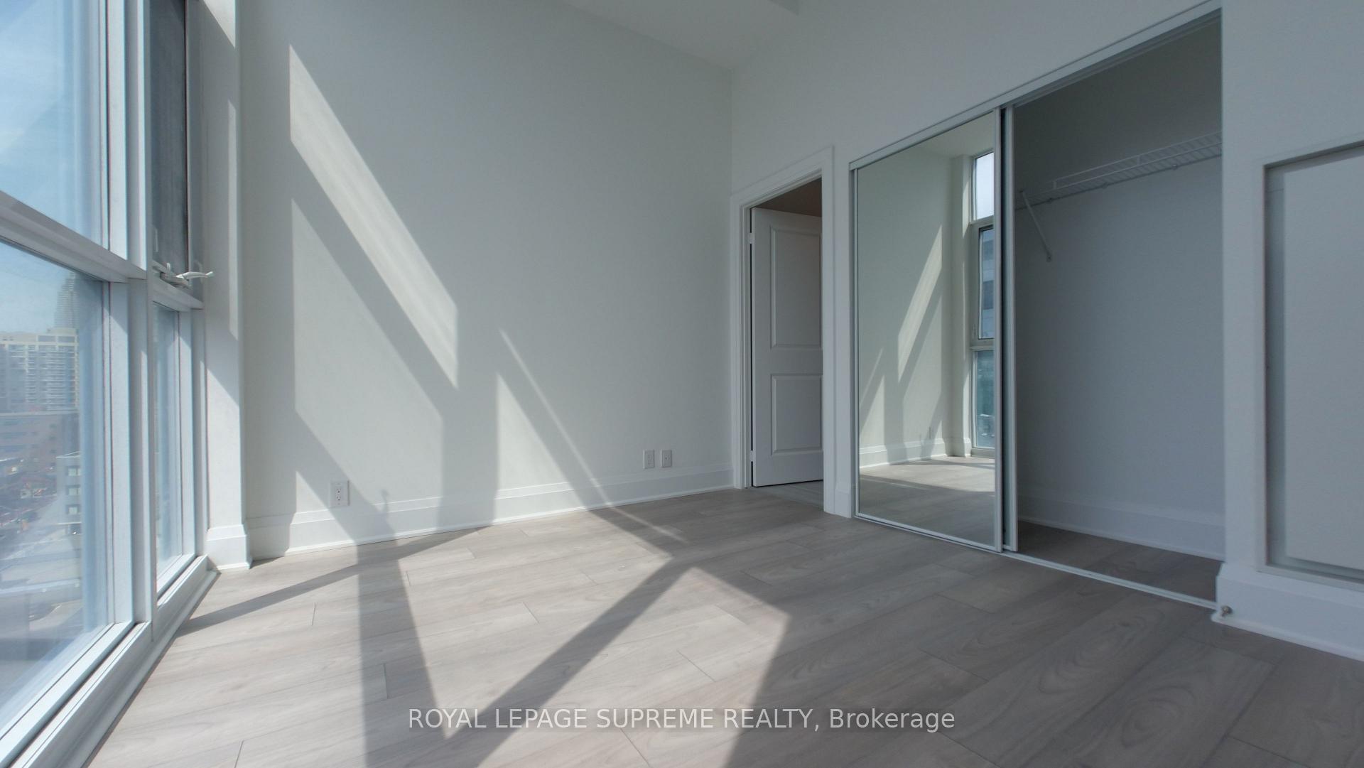 120 Parliament Street 913