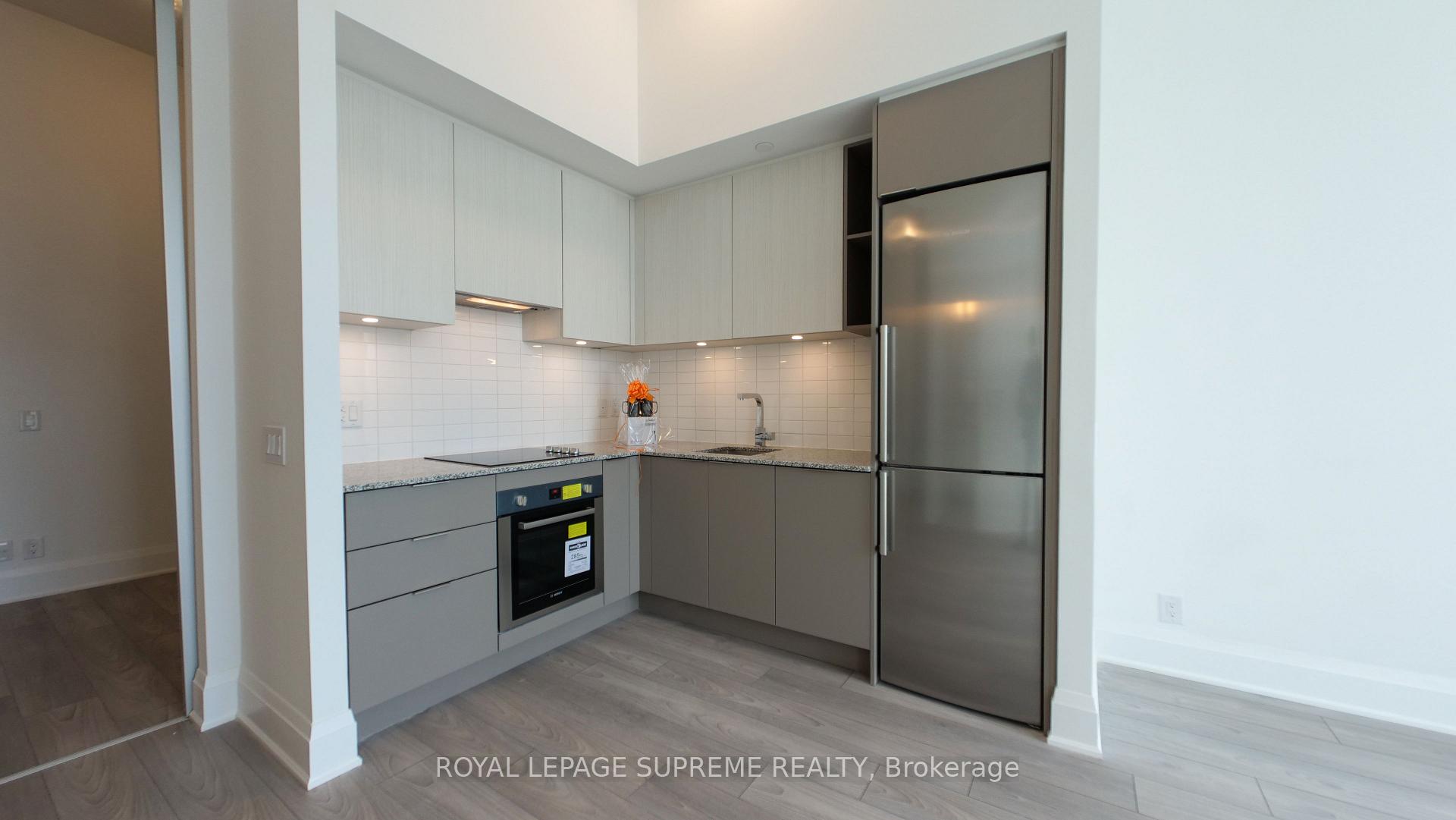 120 Parliament Street 913