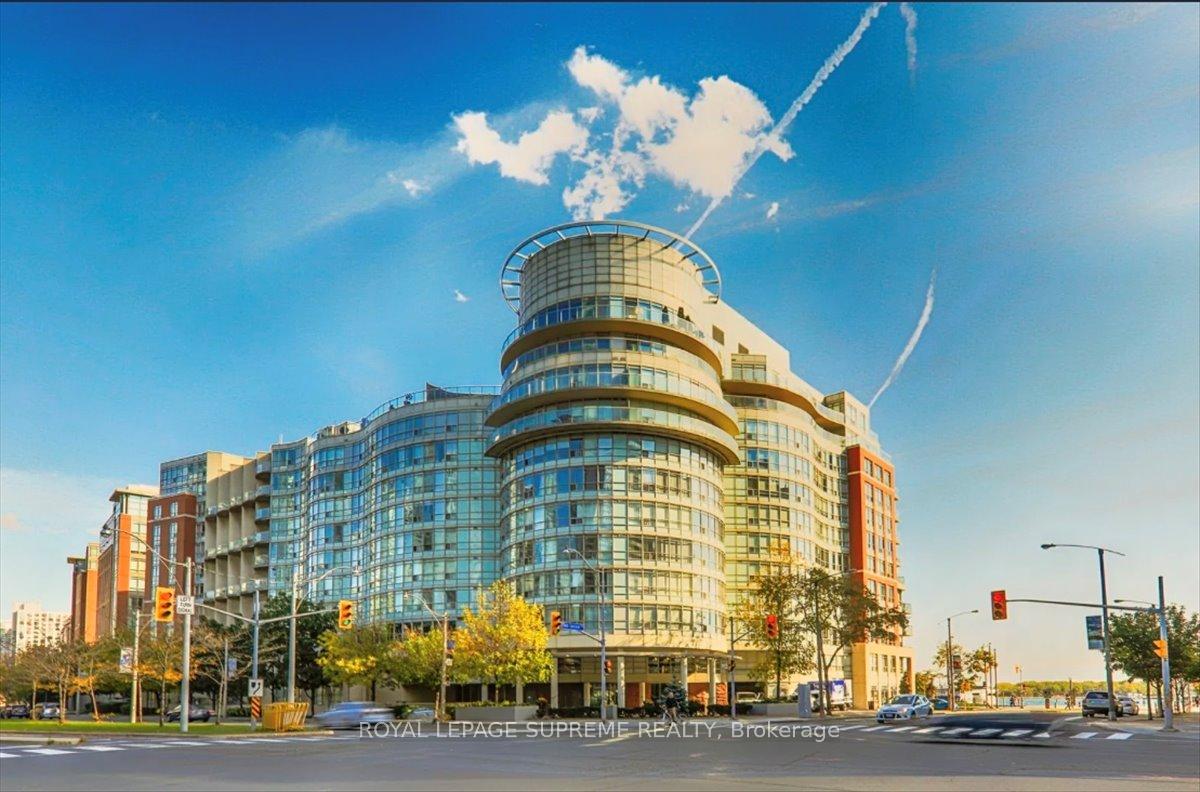 550 Queens Quay W 512