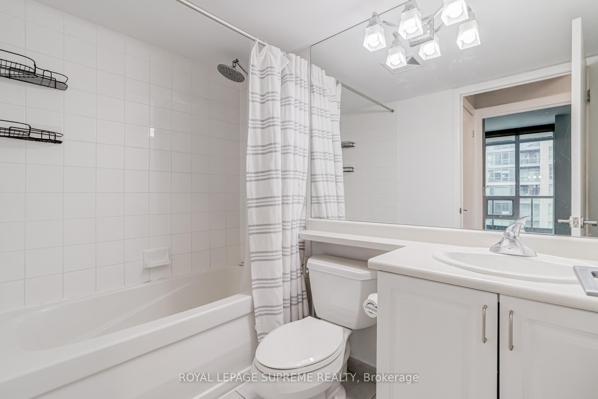 231 Fort York Boulevard 706