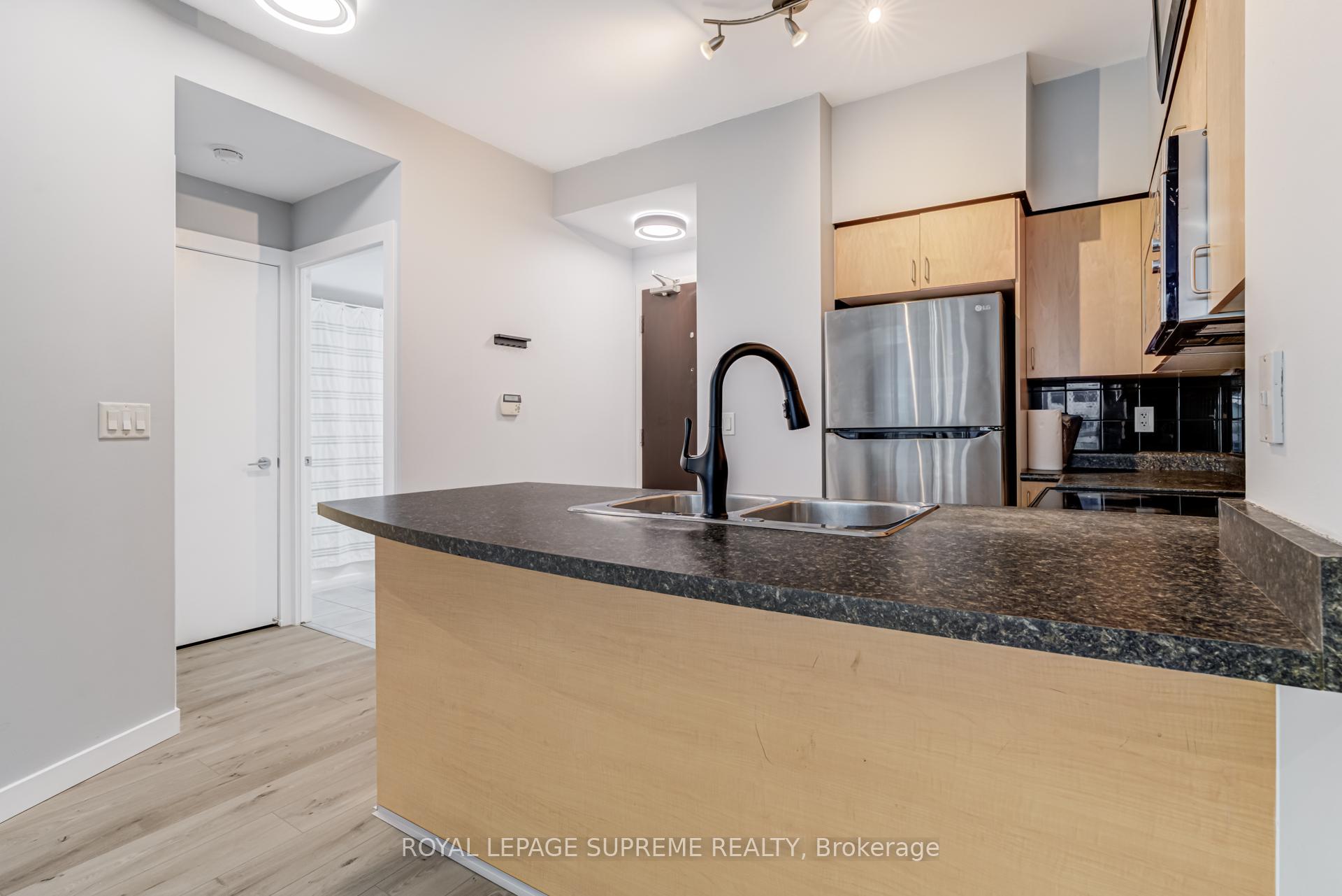 231 Fort York Boulevard 706